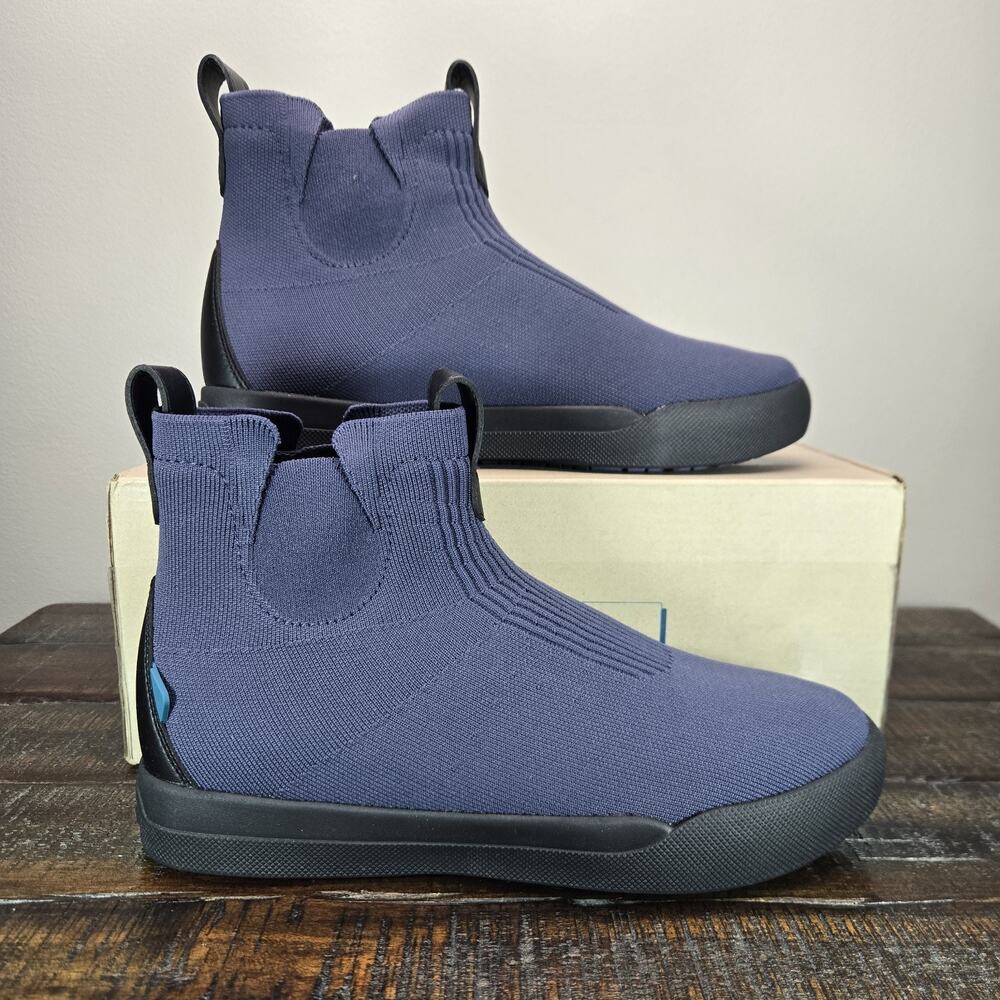 NEW Vessi Weekend Chelsea Womens Size 8 Waterproof Shoes Coastal Blue Black